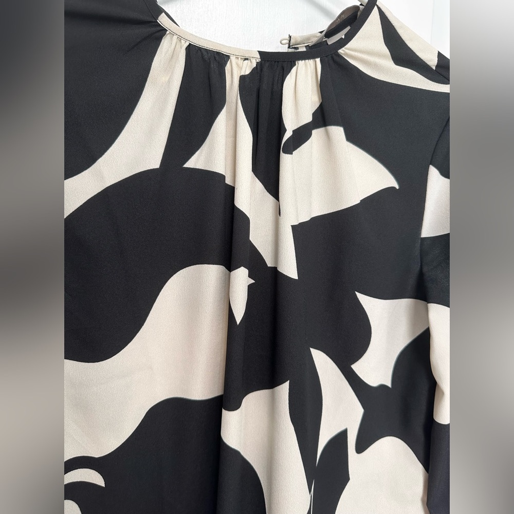 Business Blouse - Picture 2 of 7